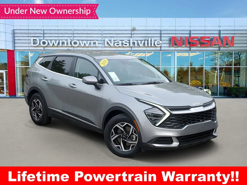 Used 2024 Kia Sportage LX FWD image 1