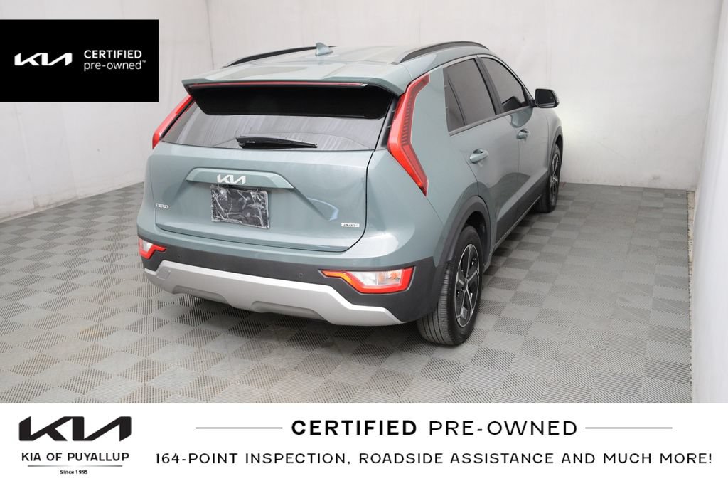 Certified 2025 Kia Niro EX FWD image 6