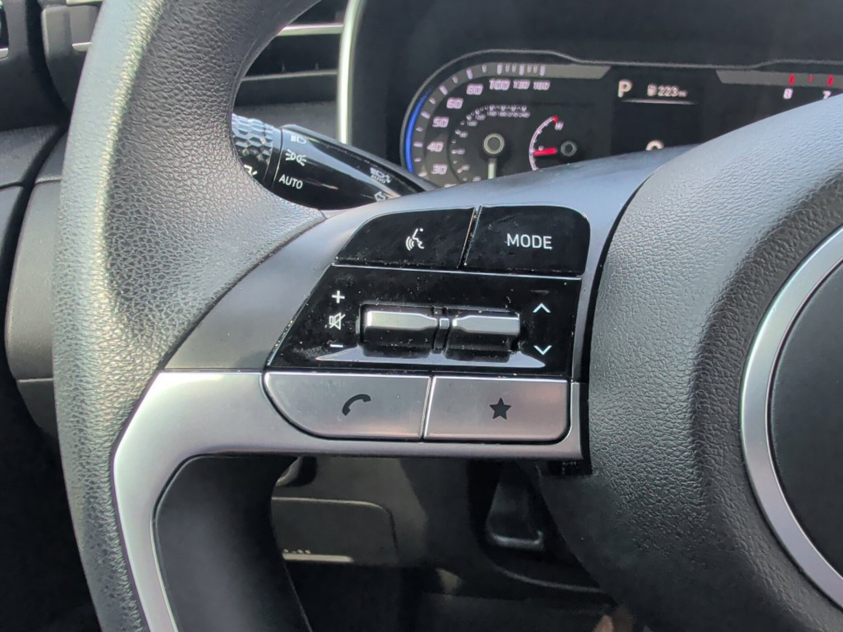 Used 2024 Hyundai Santa Cruz SEL FWD image 18