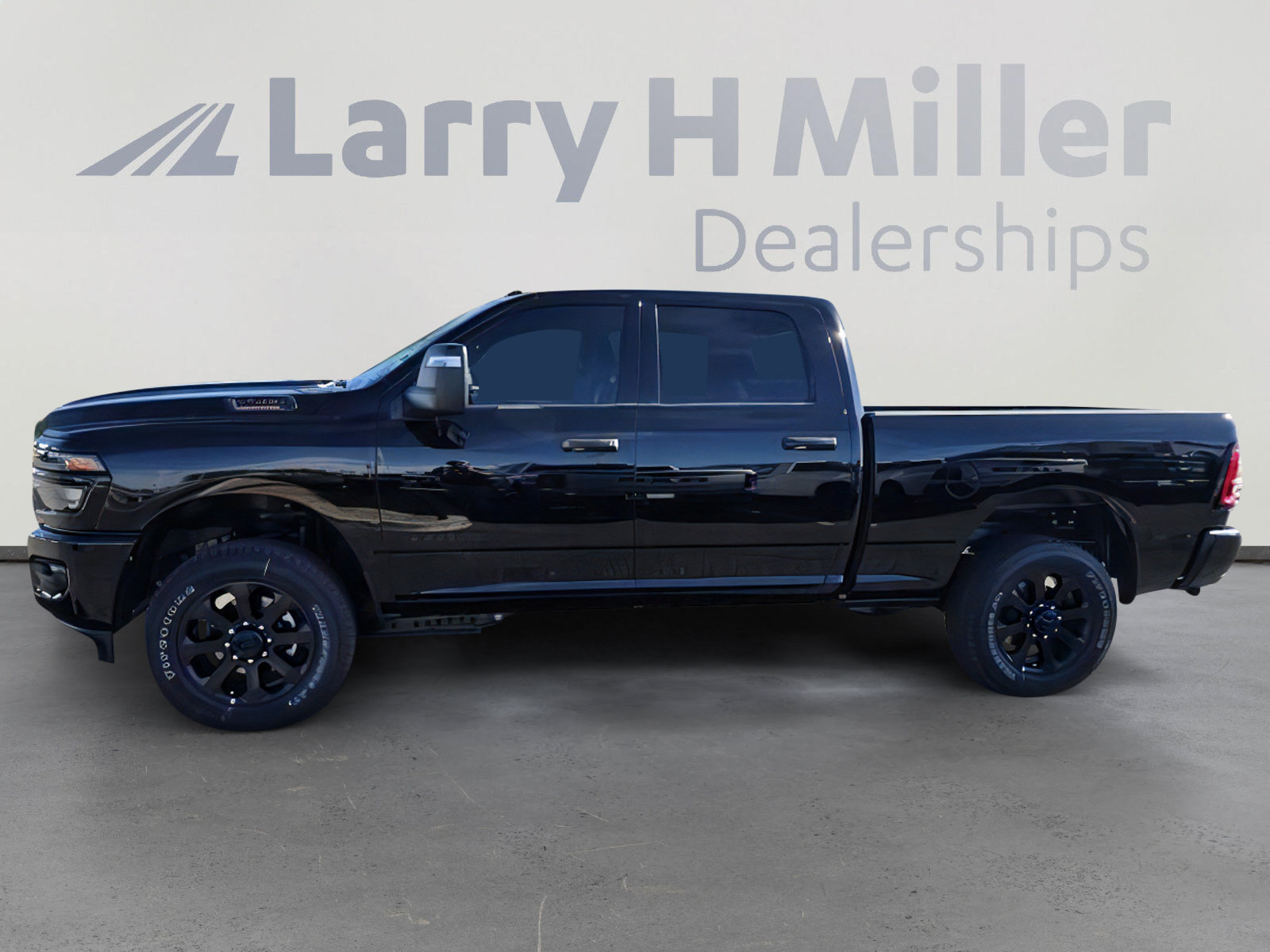 New 2026 RAM 2500 Big Horn AWD/4WD image 3