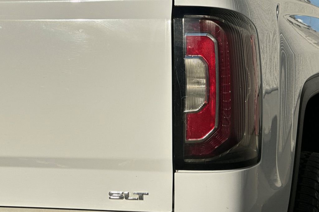 Used 2018 GMC Sierra 1500 SLT w/ SLT Premium Package image 26