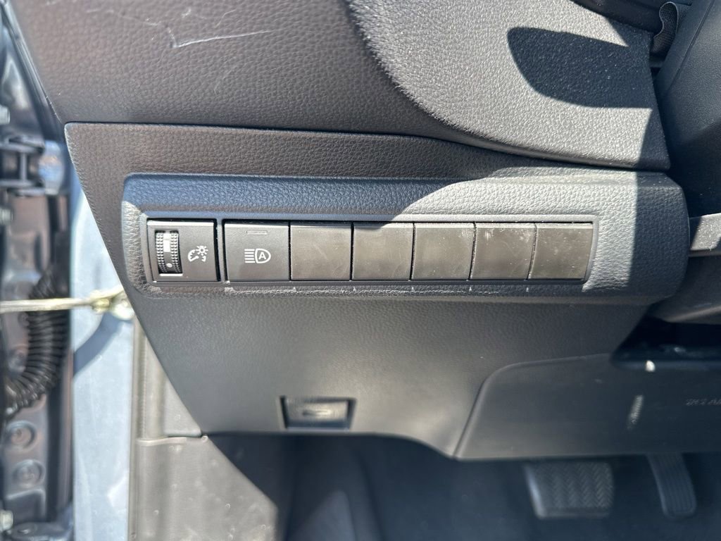 Used 2024 Toyota Corolla LE FWD image 17