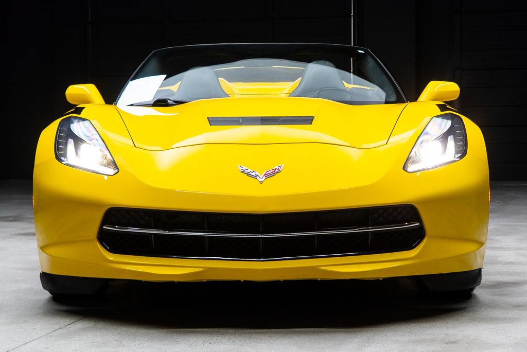 Used 2015 Chevrolet Corvette Stingray Convertible w/ 3LT Preferred Equipment Group RWD image 3