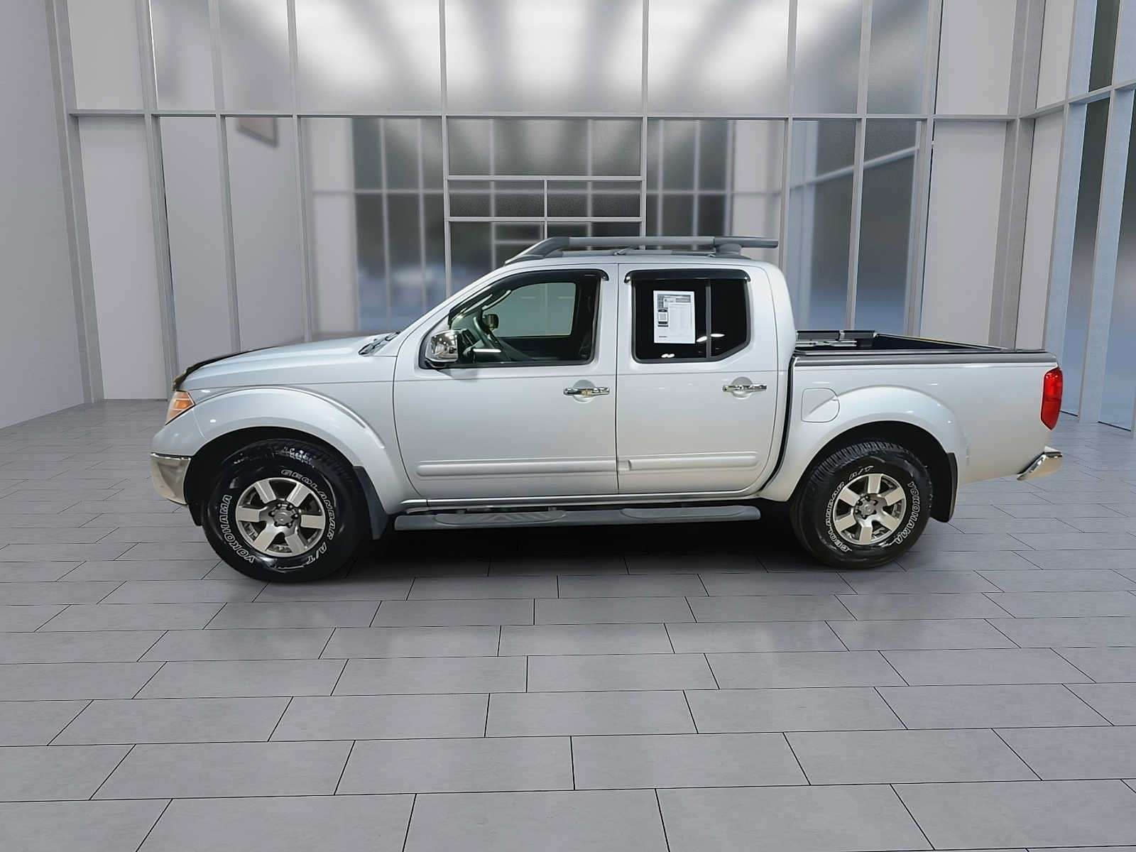 Used 2010 Nissan Frontier LE w/ LE Value Truck Pkg AWD/4WD image 5