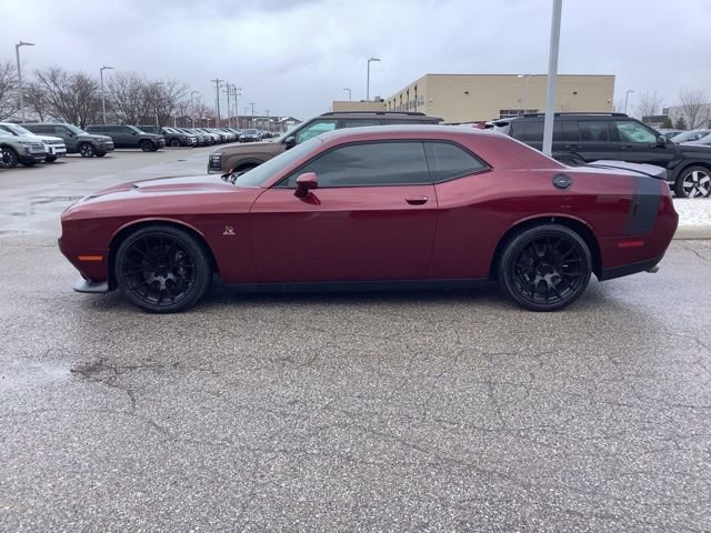Used 2017 Dodge Challenger R/T Scat Pack w/ Leather Interior Group image 8