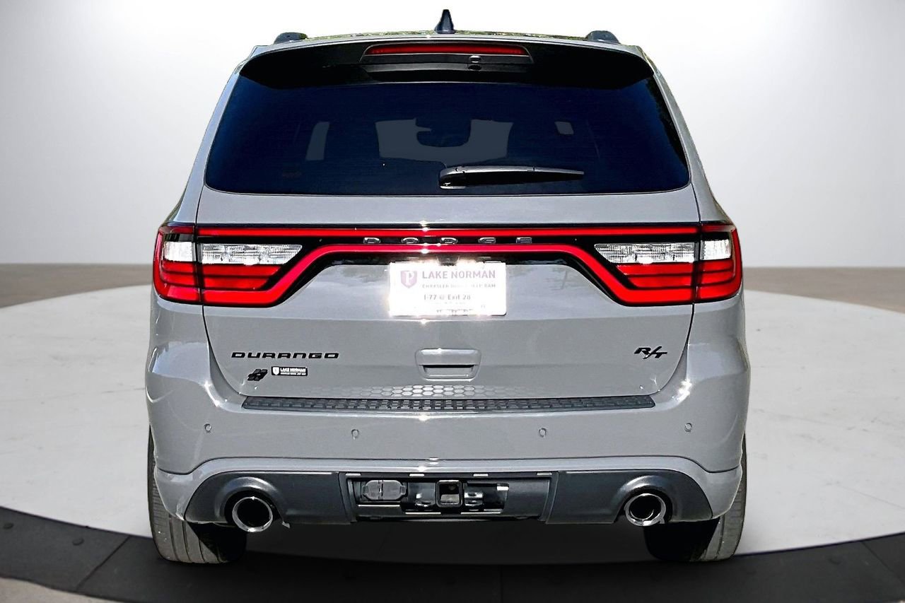 Certified 2024 Dodge Durango R/T w/ Tow 'N Go Package image 8