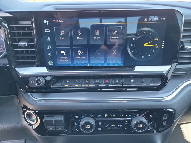 Used 2023 Chevrolet Silverado 1500 High Country w/ Technology Package image 18