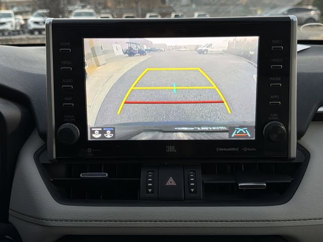 Used 2022 Toyota RAV4 XLE Premium image 22