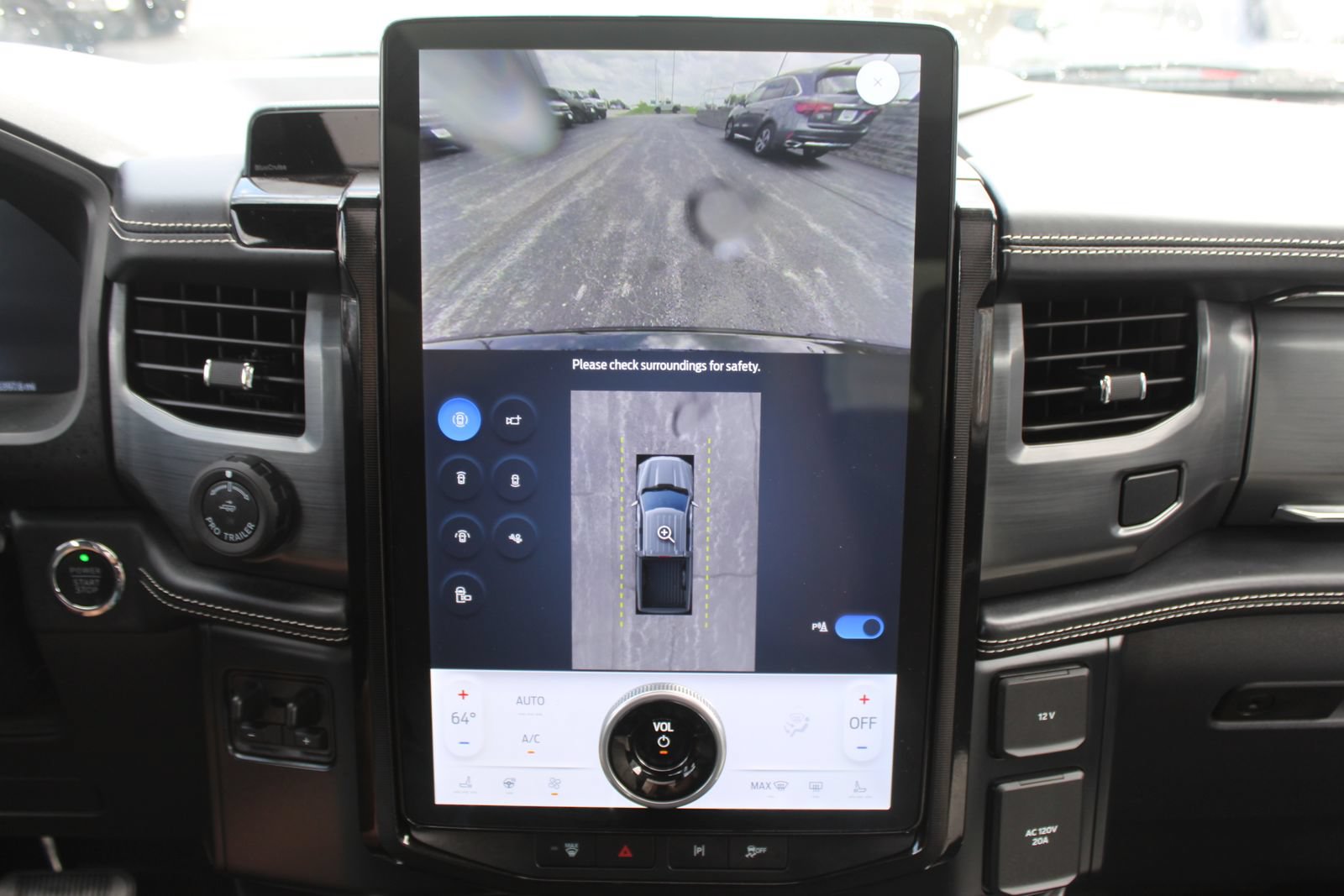 Used 2023 Ford F150 Lightning Platinum AWD/4WD image 53