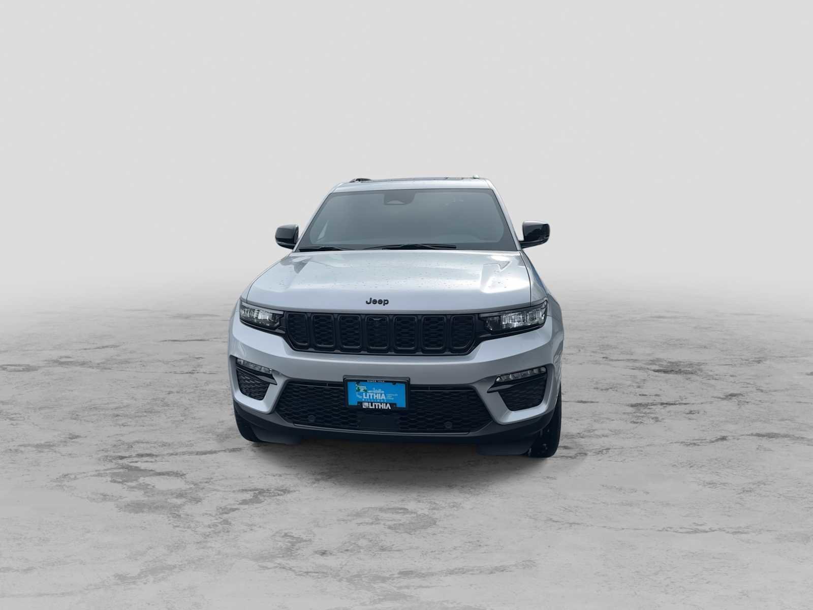 New 2025 Jeep Grand Cherokee Limited image 2