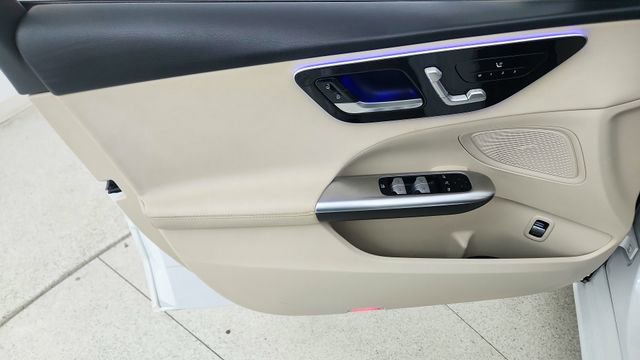 Used 2022 Mercedes-Benz C 300 Sedan image 36