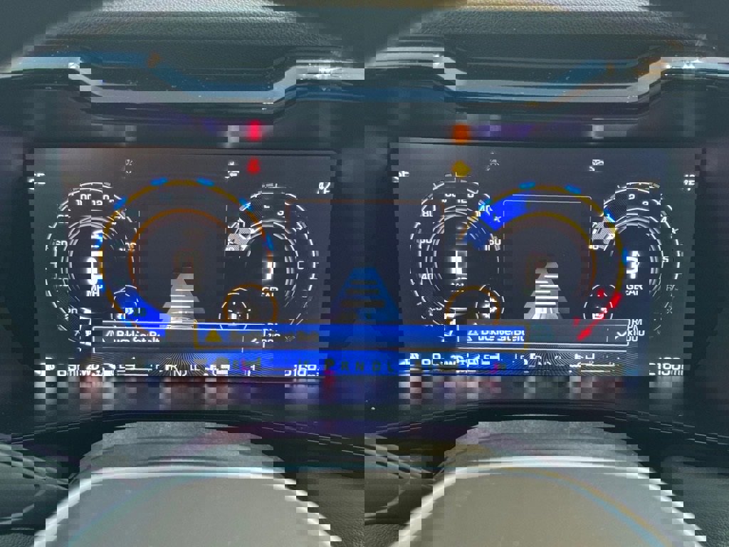 Used 2025 Chevrolet Colorado ZR2 w/ Midnight Edition image 19