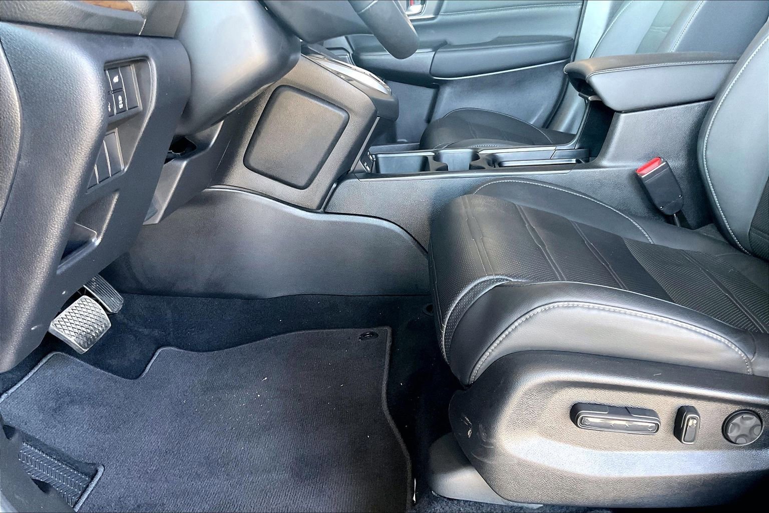 Used 2022 Honda CR-V EX-L image 16