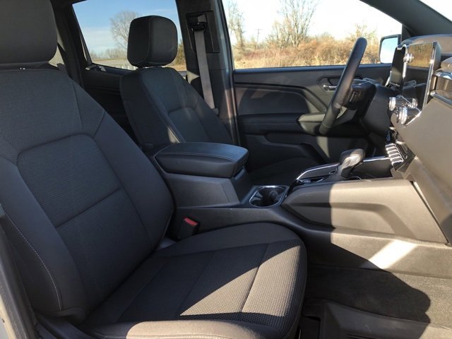 Used 2025 GMC Canyon Elevation w/ Convenience Package image 17