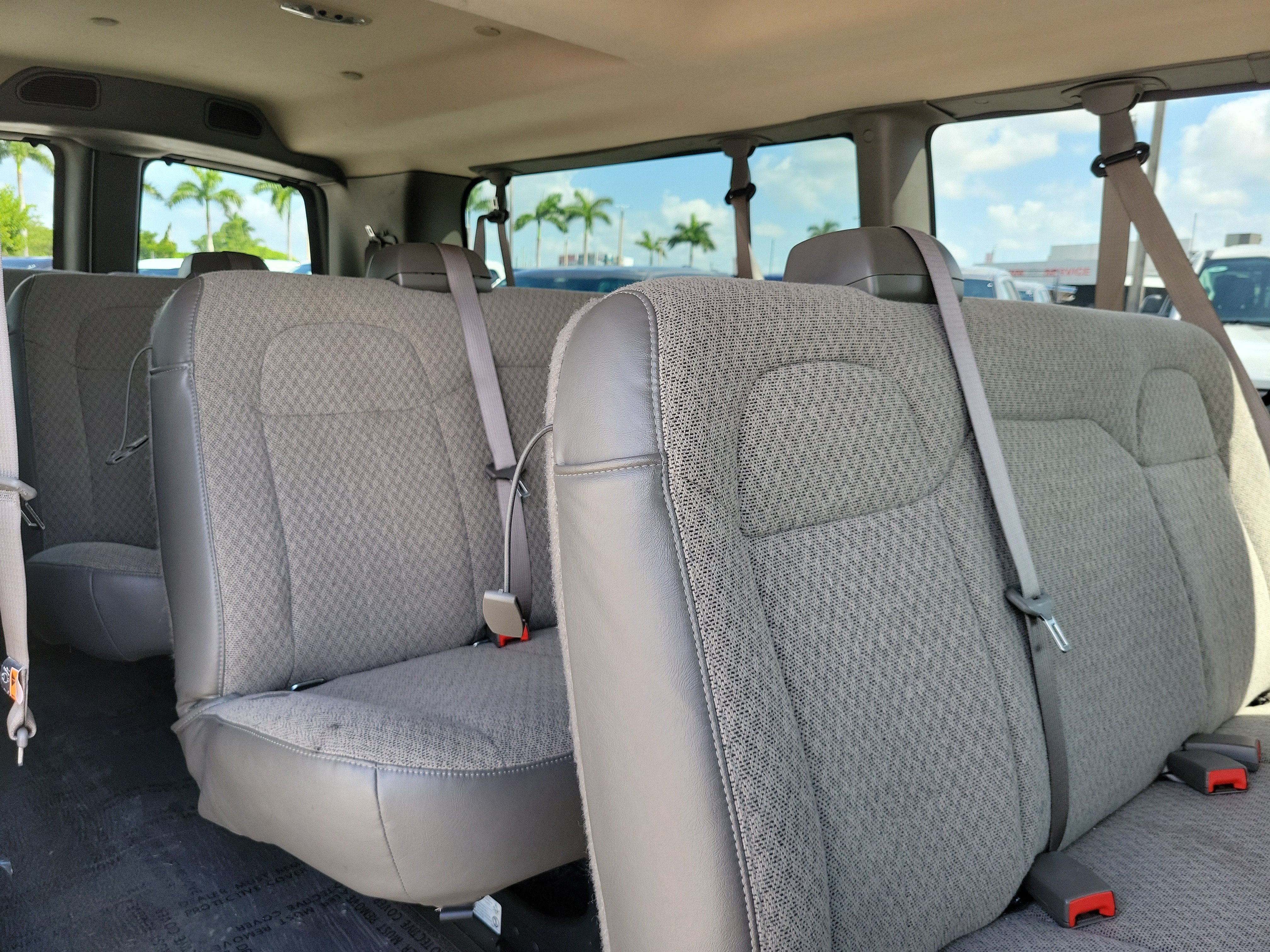 Used 2025 Chevrolet Express 3500 LT w/ LT Preferred Equipment Group RWD image 13