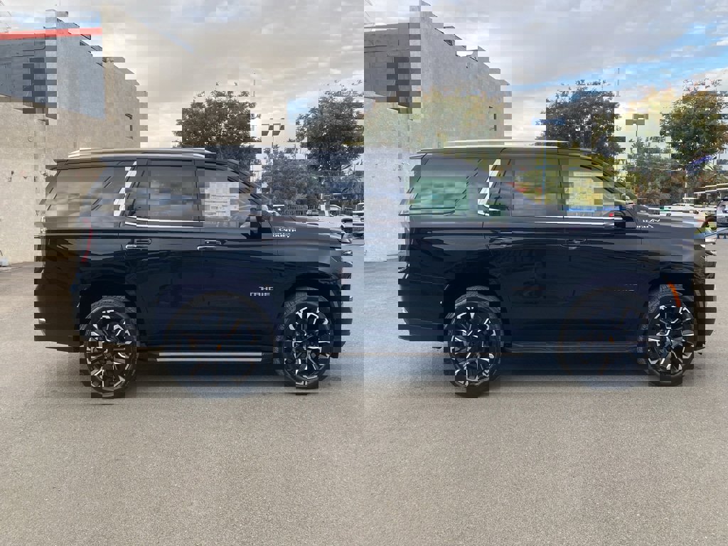 New 2026 Chevrolet Tahoe High Country w/ Sun And Tow Package image 5