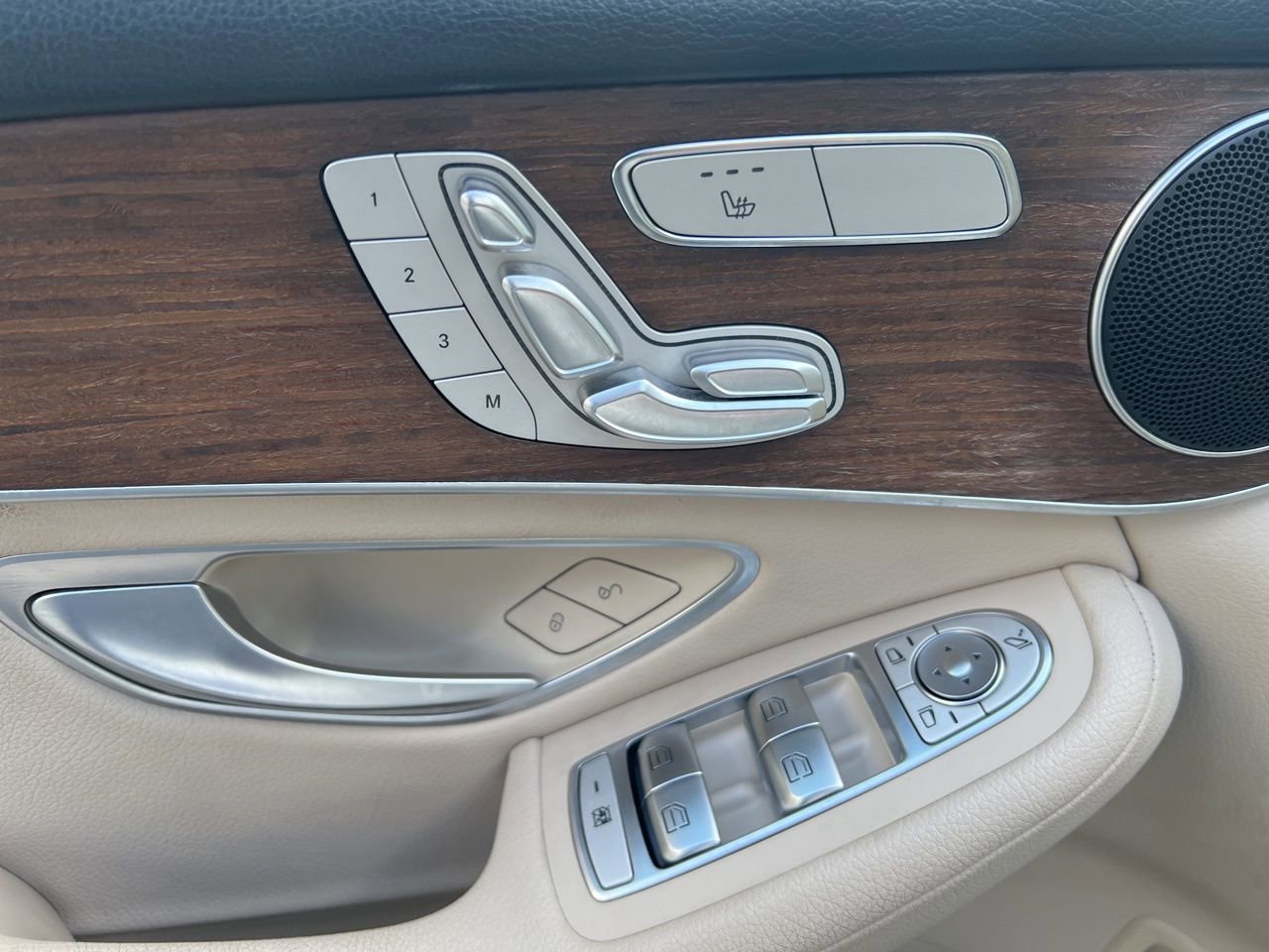 Used 2021 Mercedes-Benz GLC 300 image 17