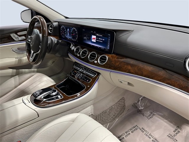 Used 2020 Mercedes-Benz E 350 4MATIC Sedan image 9