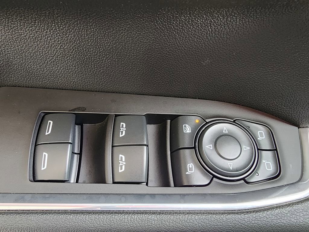 Used 2024 GMC Sierra 1500 SLT w/ SLT Premium Plus Package image 16