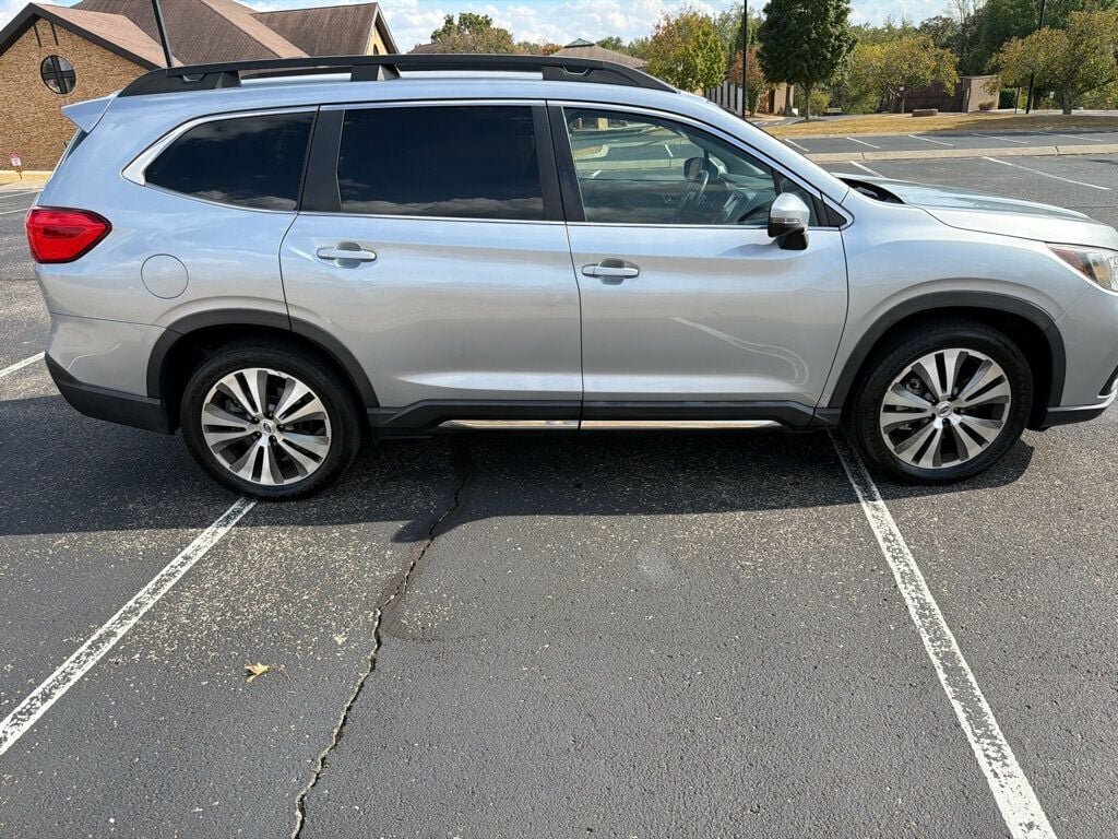 Used 2022 Subaru Ascent Limited AWD/4WD image 8