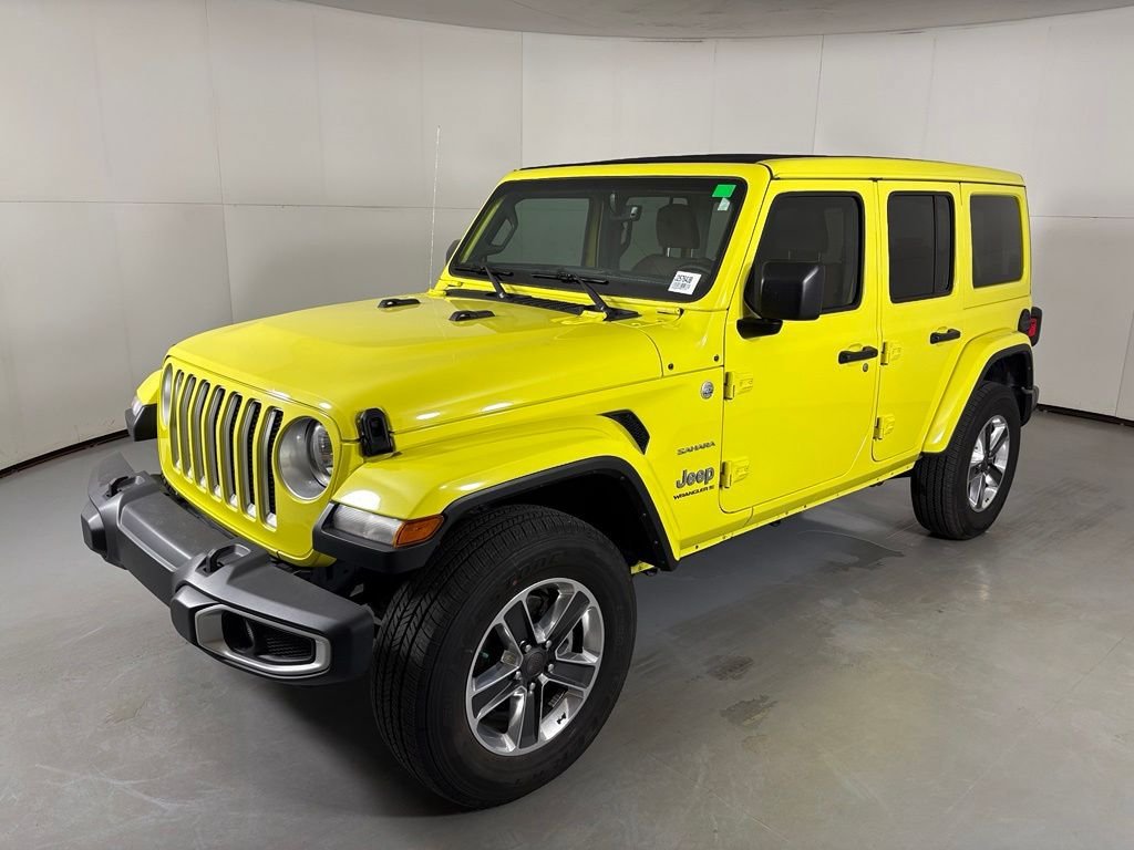 Used 2023 Jeep Wrangler Unlimited Sahara w/ Cold Weather Group AWD/4WD image 4