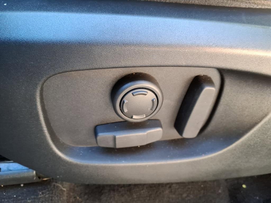 Used 2017 Land Rover Discovery Sport HSE image 14