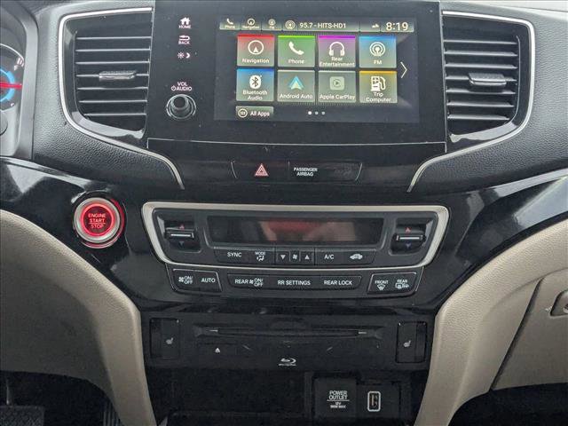 Used 2020 Honda Pilot Touring image 15