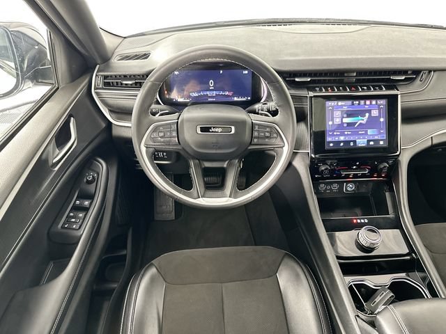 Used 2023 Jeep Grand Cherokee L Laredo AWD/4WD image 11