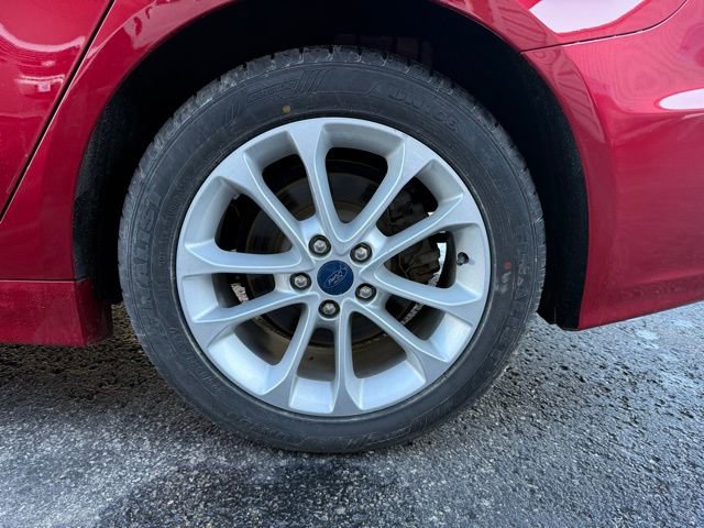 Used 2020 Ford Fusion SE image 10