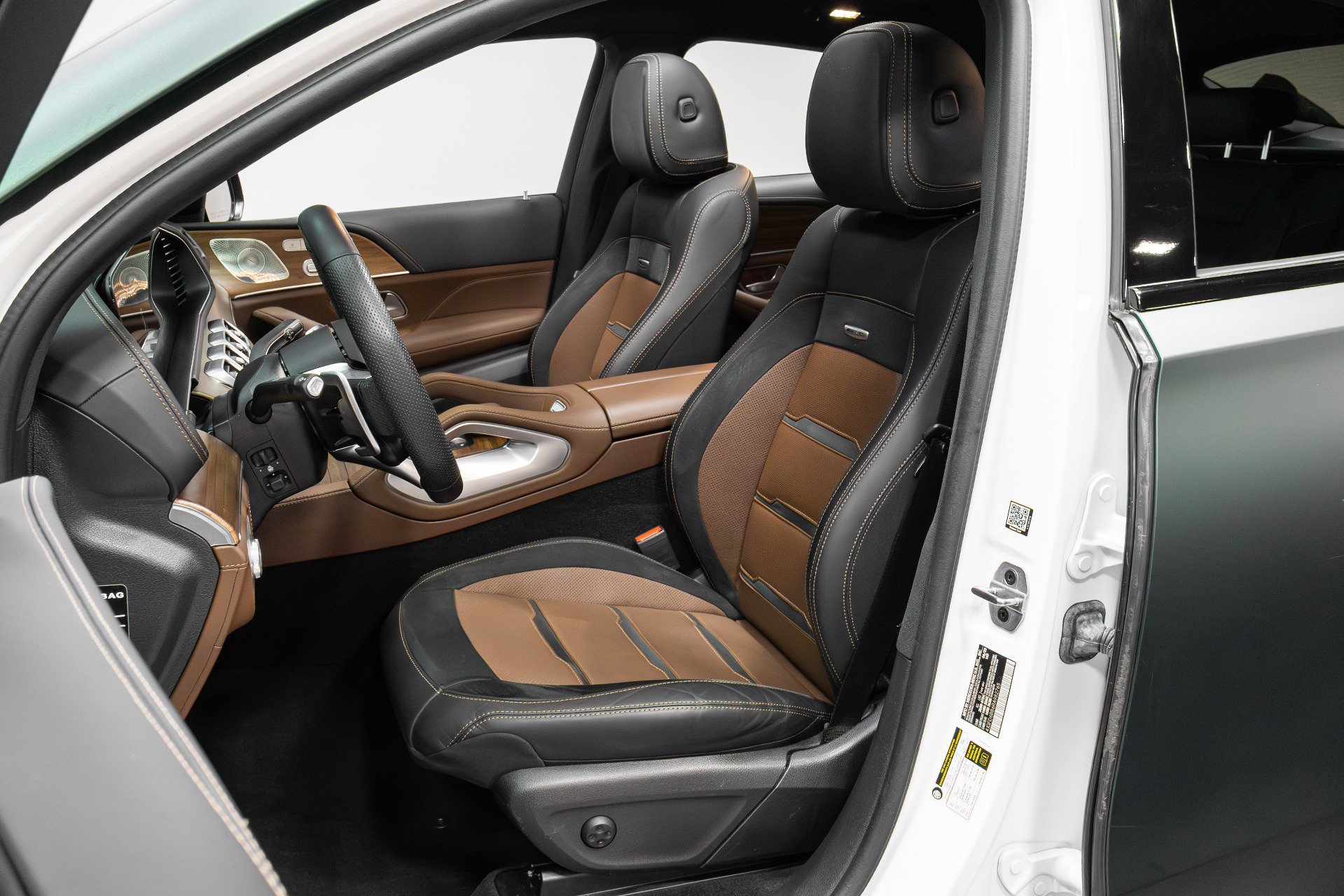 Used 2024 Mercedes-Benz GLE 53 AMG 4MATIC Coupe image 8