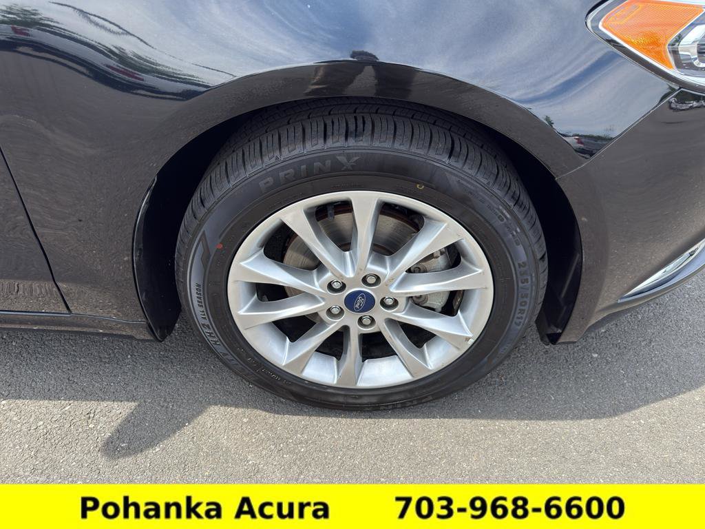 Used 2017 Ford Fusion SE w/ Fusion SE Technology Package FWD image 26