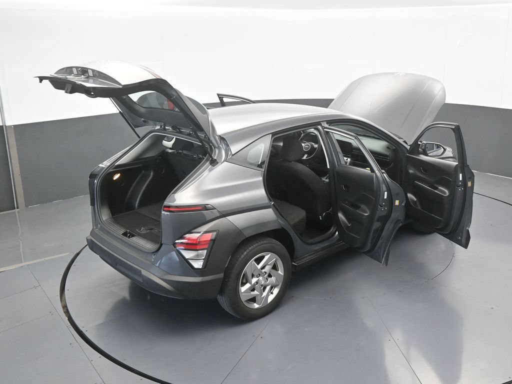 Used 2024 Hyundai Kona SE FWD image 70
