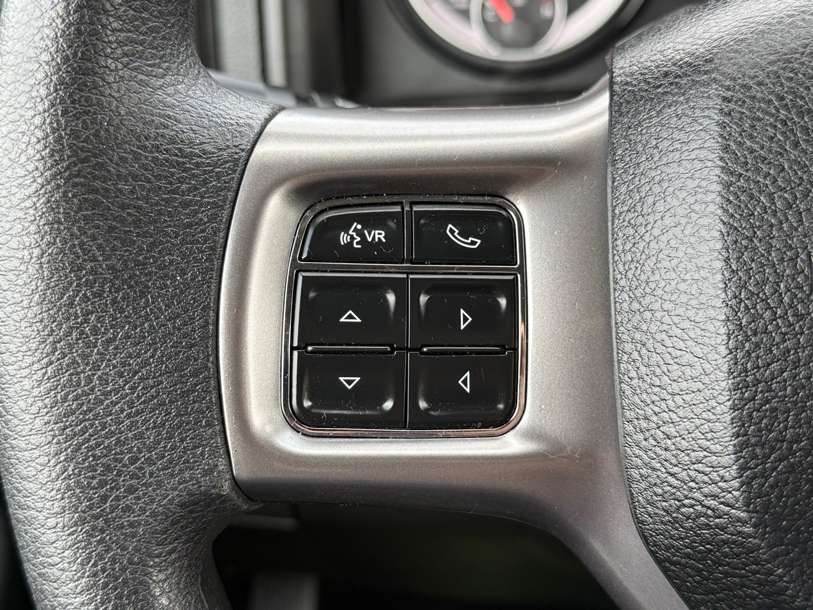 Used 2024 RAM 1500 Classic SLT image 15