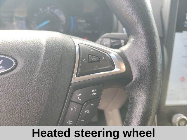 Used 2022 Ford Edge Titanium image 11