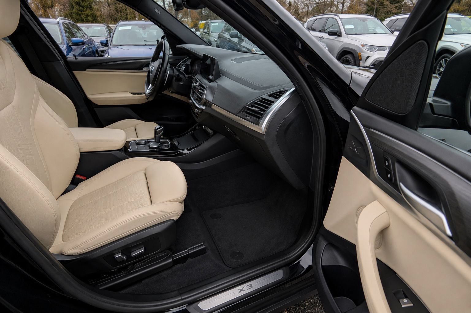 Used 2023 BMW X3 xDrive30i w/ Parking Assistance Package AWD/4WD image 23