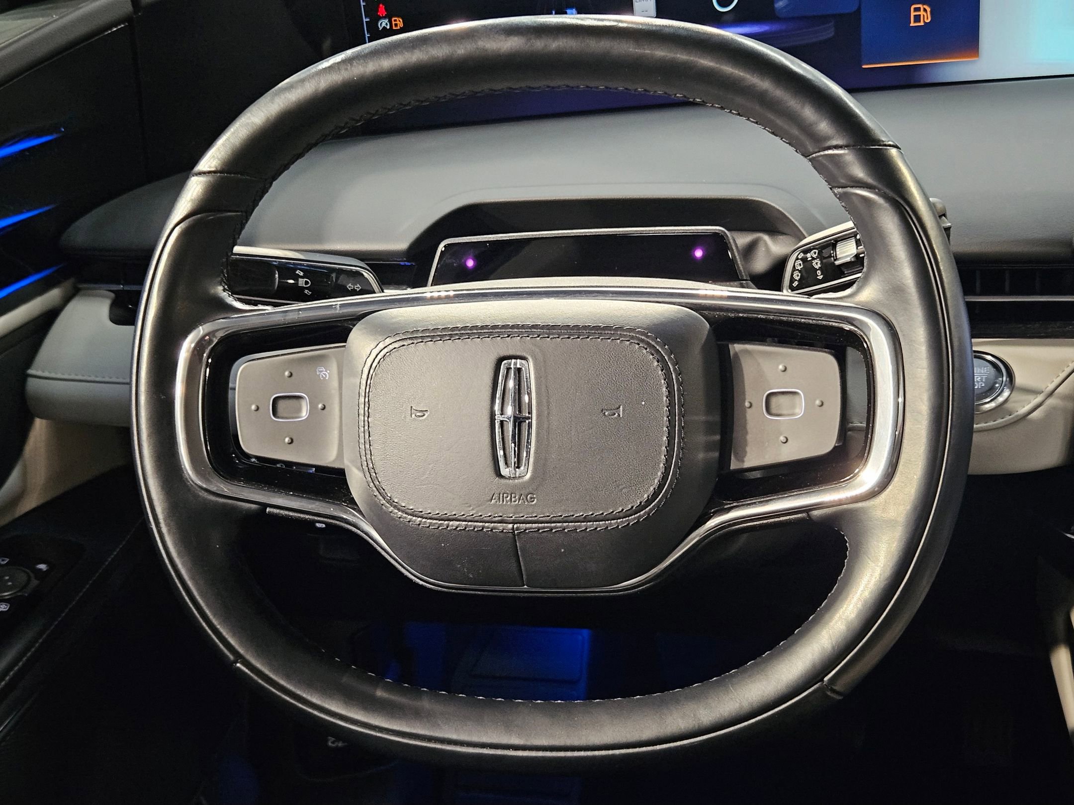 Used 2024 Lincoln Nautilus Reserve image 26