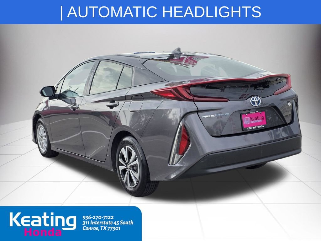 Used 2017 Toyota Prius Prime Plus image 9