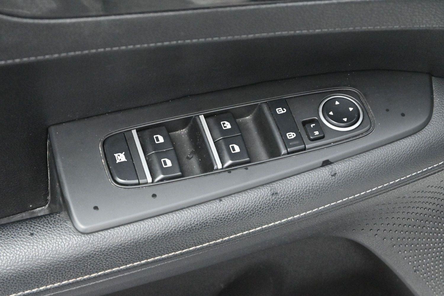 Used 2022 Kia Forte GT-Line w/ GT-Line Premium Package FWD image 11