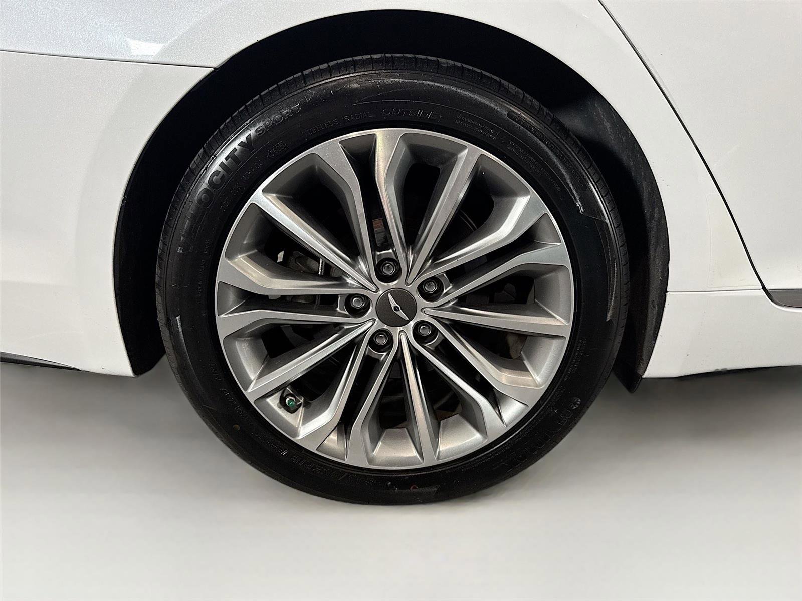 Used 2017 Genesis G80 3.8 w/ Option Group 03 image 36