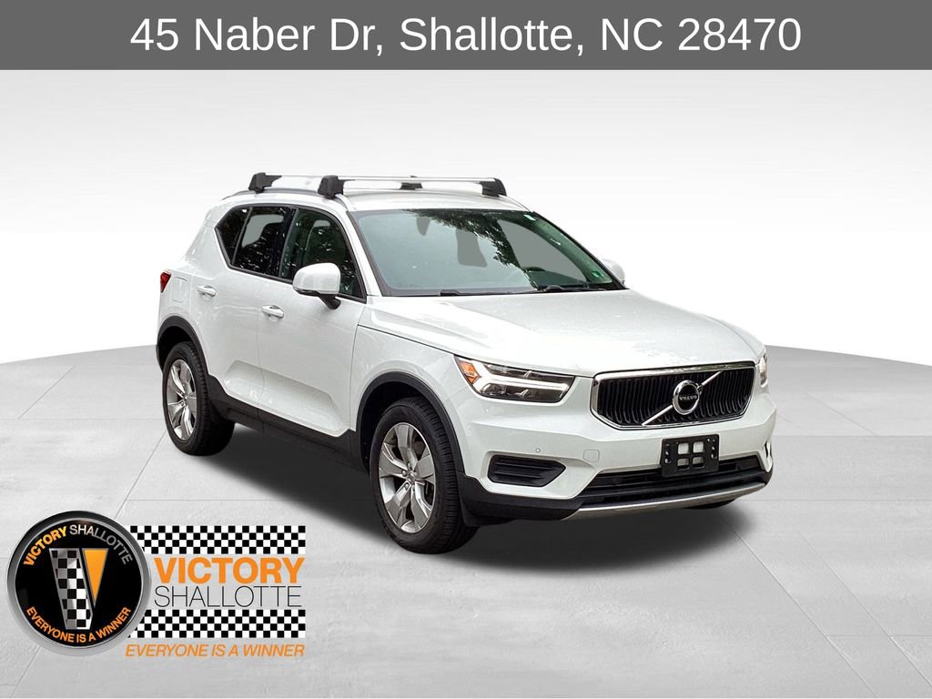Used 2020 Volvo XC40 T5 Momentum