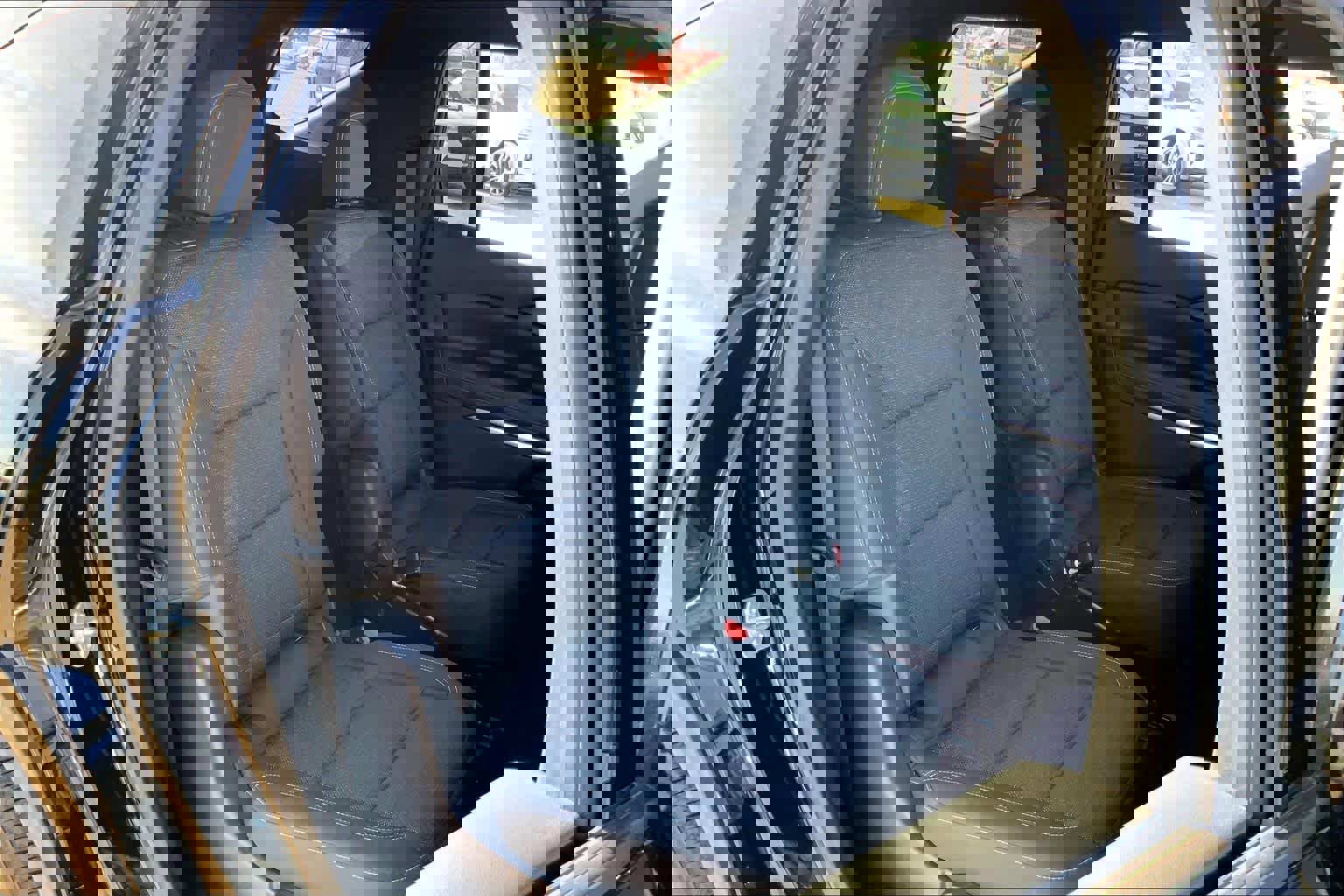 Used 2025 Chevrolet Traverse LT image 20