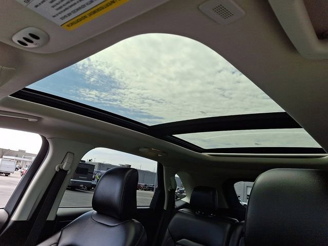 Used 2023 Ford Edge SEL w/ Convenience Package image 16