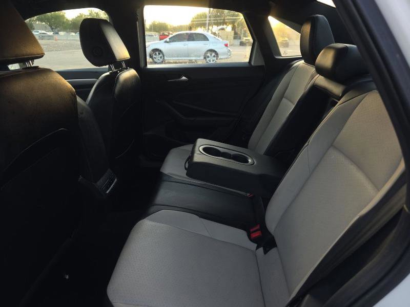 Used 2019 Volkswagen Jetta R-Line w/ R-Line Cold Weather Package FWD image 12