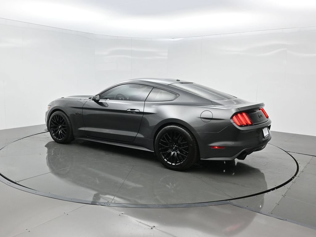 Used 2017 Ford Mustang GT Premium w/ GT Performance Package RWD image 4
