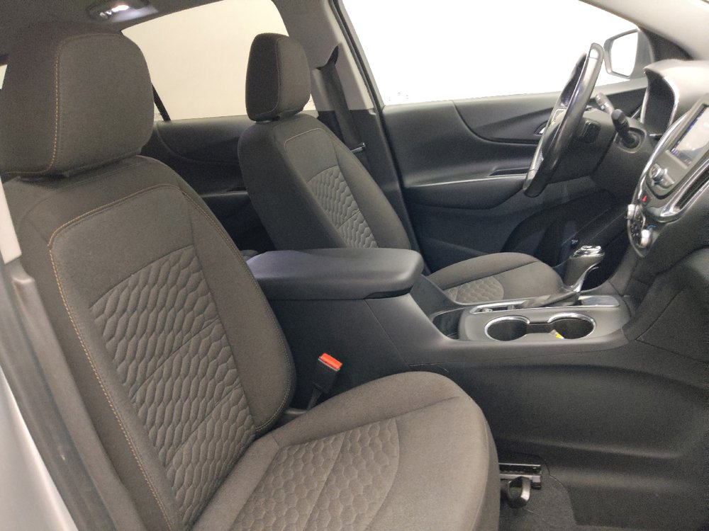 Used 2020 Chevrolet Equinox LT w/ Driver Convenience Package image 21