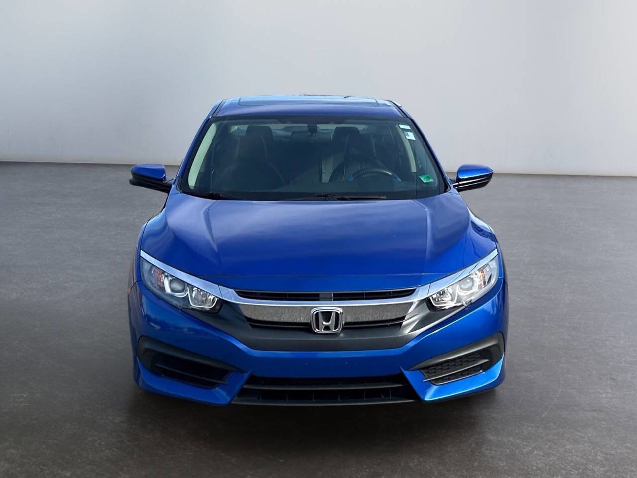 Used 2018 Honda Civic EX image 8