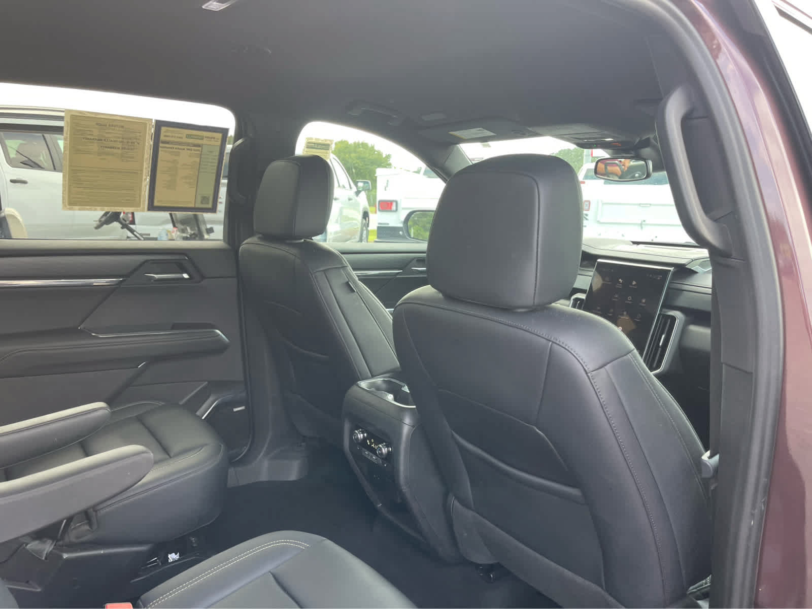 Used 2024 GMC Acadia Elevation w/ Luxury Package AWD/4WD image 25