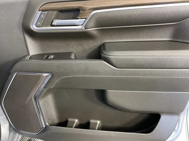 Used 2023 Chevrolet Silverado 1500 LT AWD/4WD image 23