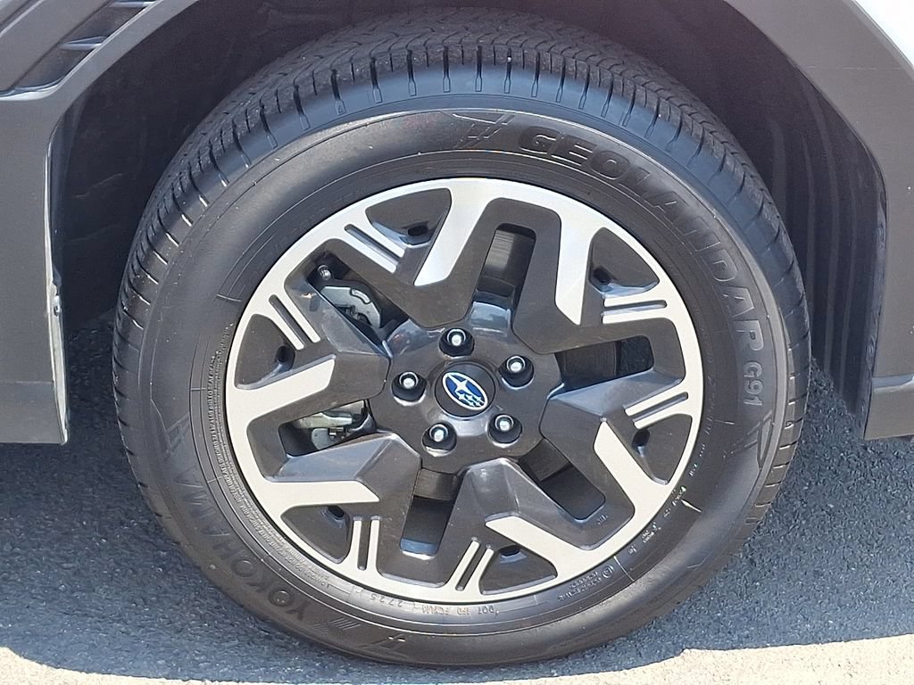 Certified 2025 Subaru Forester Premium AWD/4WD image 8