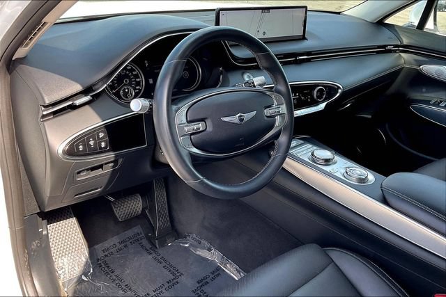 Used 2024 Genesis GV70 2.5T w/ Select Package AWD/4WD image 14